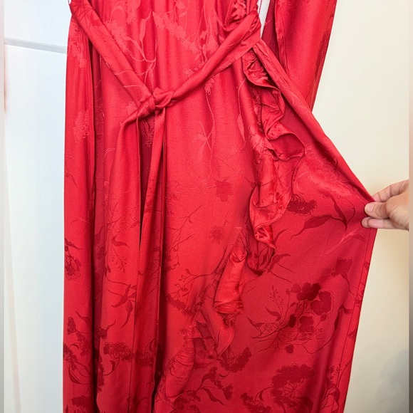 H&M Maxi Dress Red Floral - Picture 2 of 7